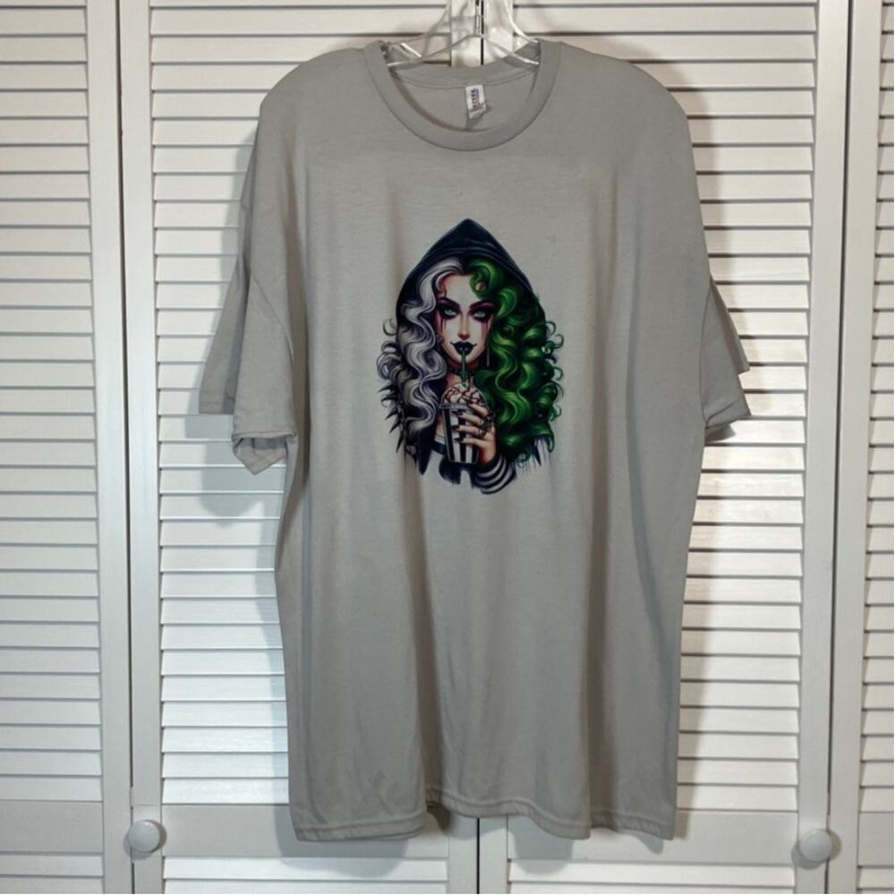 Jerzees Dri-power Gray Beetlejuice Mama Goth Graphic T-shirt Women 2XL